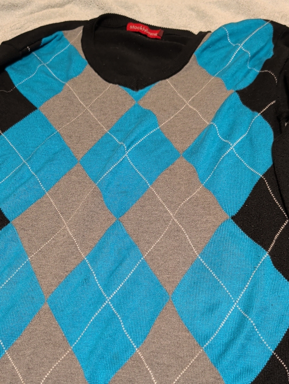 Stockholmme Men’s Teal & Gray V-Neck Argyle Sweater